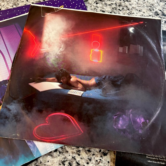 Prince Vinyl Records Set with Puzzle, Wall Canvas & FREE CD - Picture 5 of 9
